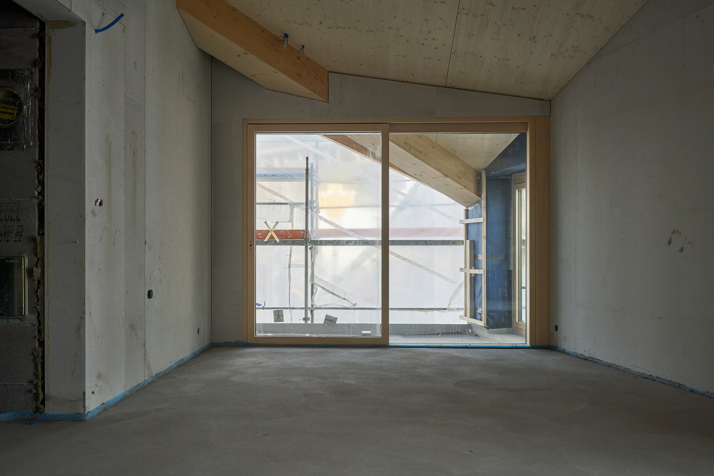 Ceilings & finishes