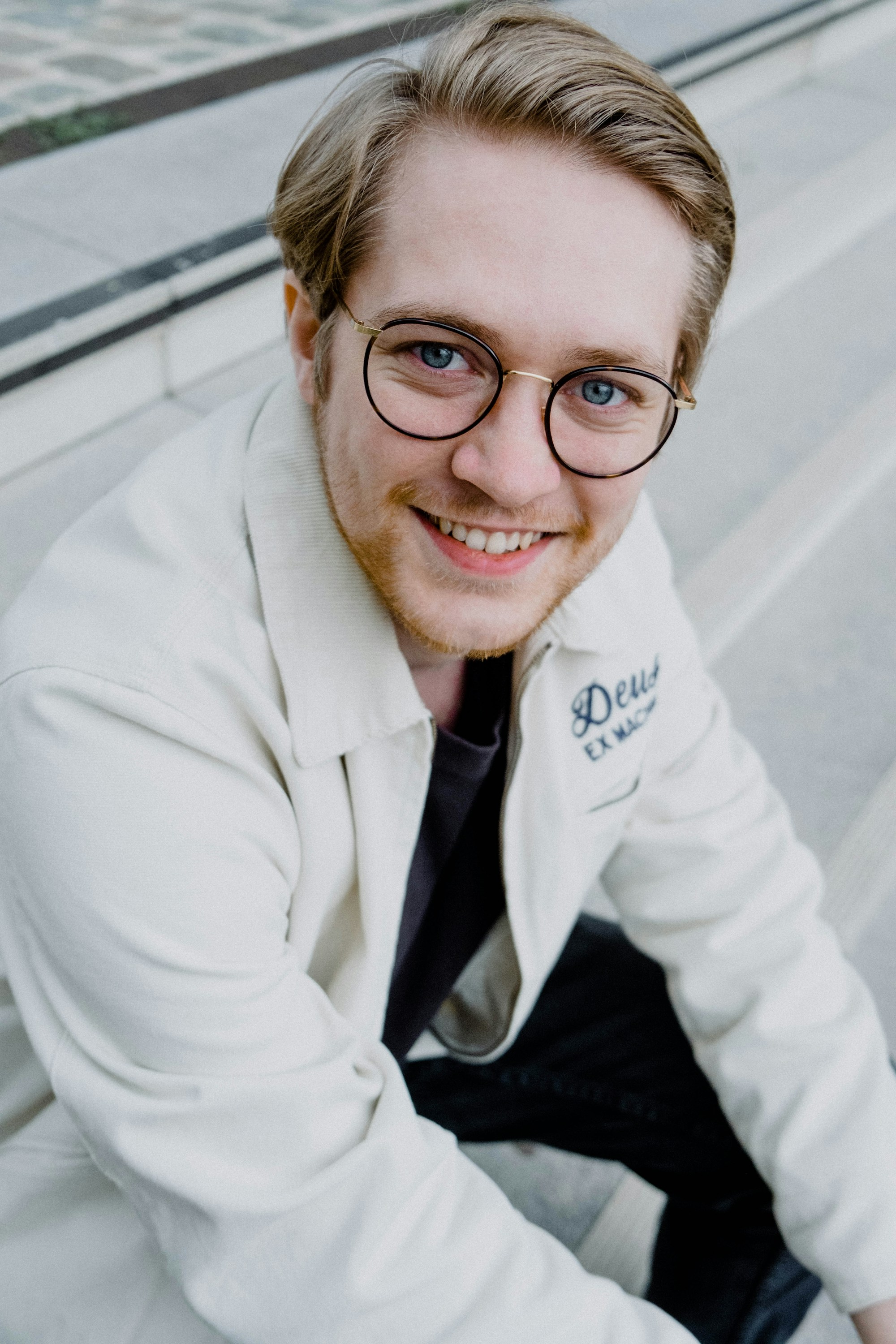 Dr Ellis Hartley