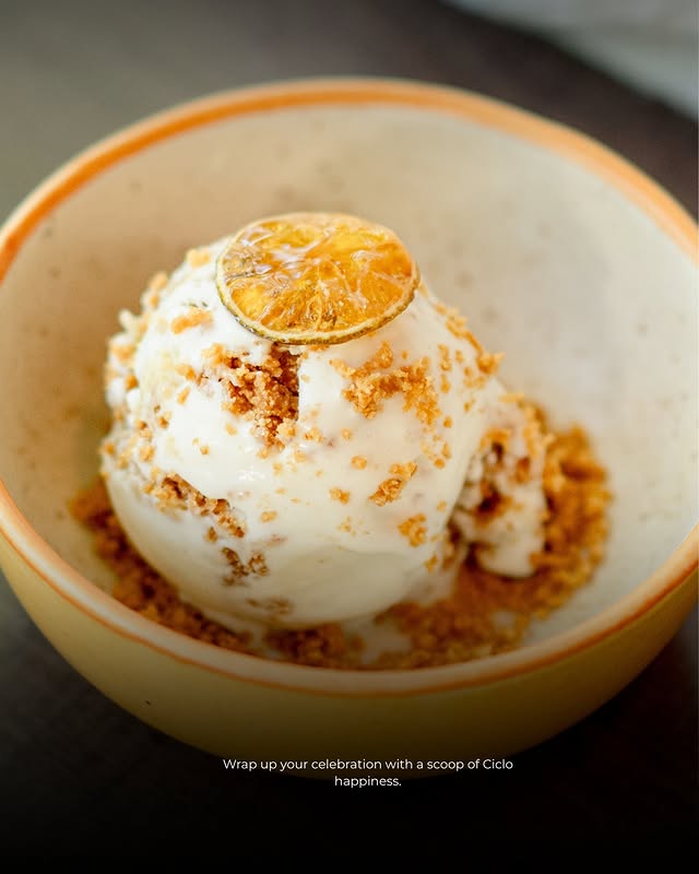 Desserts & ice cream